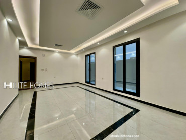 Three bedroom apartment for rent in Salwa