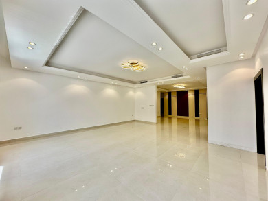 Elegant five bedroom floor for rent in Al Fnaitees